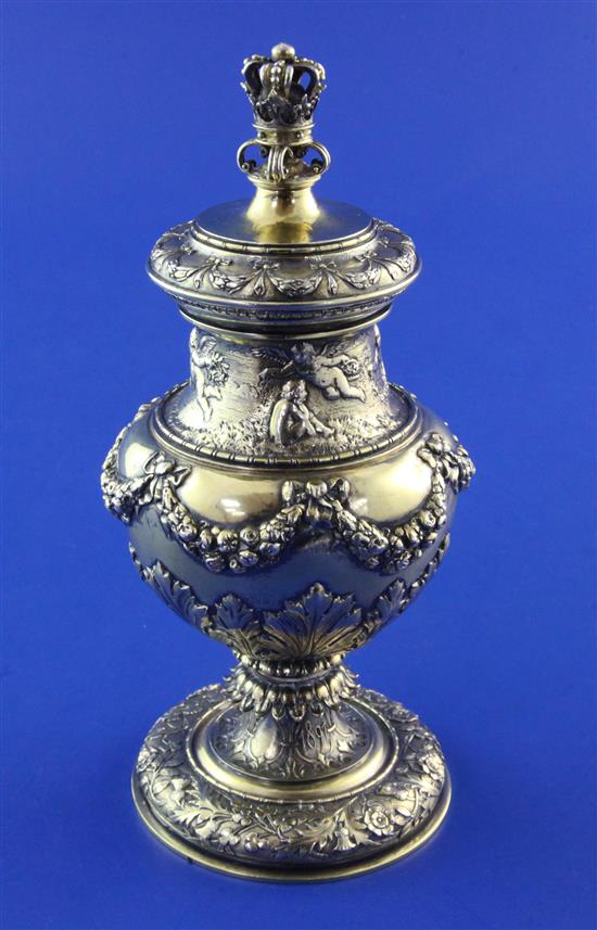 A late Victorian silver commemorative vessel by Carl Krall, 9.5 oz.